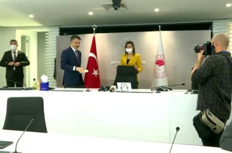 Pakdemirli: “Güçlü tarım, güçlü Türkiye düsturumuzun sürekli olarak arkasındayız”